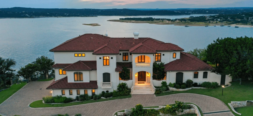 Moving to Lakeway, TX in 2023: Pros and Cons to Consider