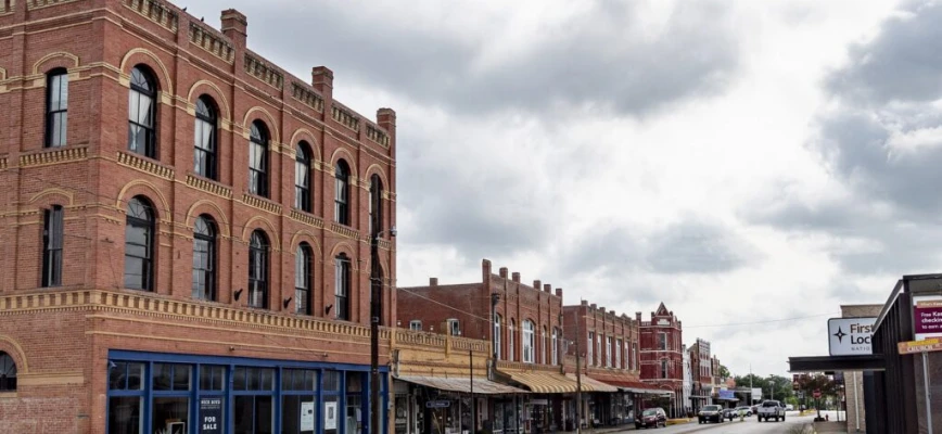 The Best Neighborhoods Near Tesla in Austin, TX