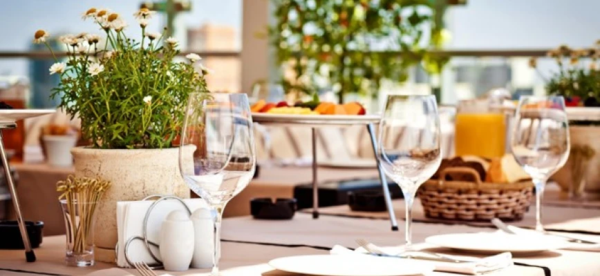 Best Lake Travis Restaurants